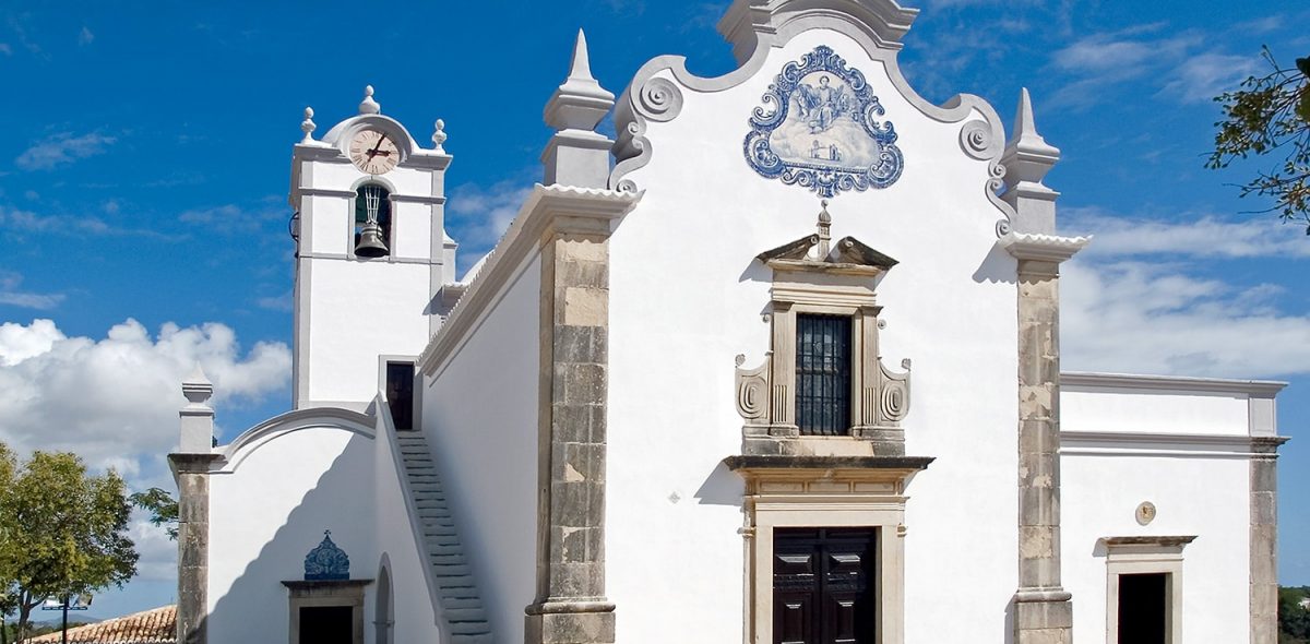 chapel-of-sao-lourenco-dos-matos-almancil-min chapel-of-sao-lourenco-dos-matos-almancil-min