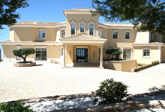 f-frontline-property f-frontline-property