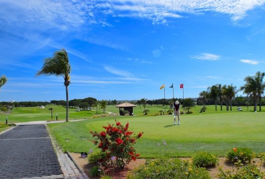 golf-putting-vilamoura golf-putting-vilamoura